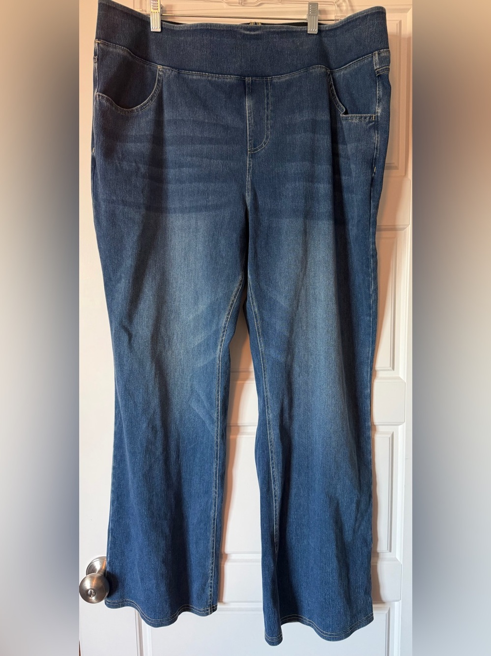 HALARA Women's Bootcut Jeans - Picture 3 of 11